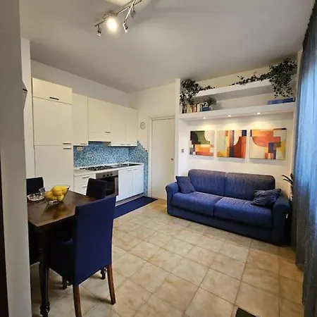 Bilocale A Pochi Passi Dal Mare Apartment Giardini Naxos Exterior photo